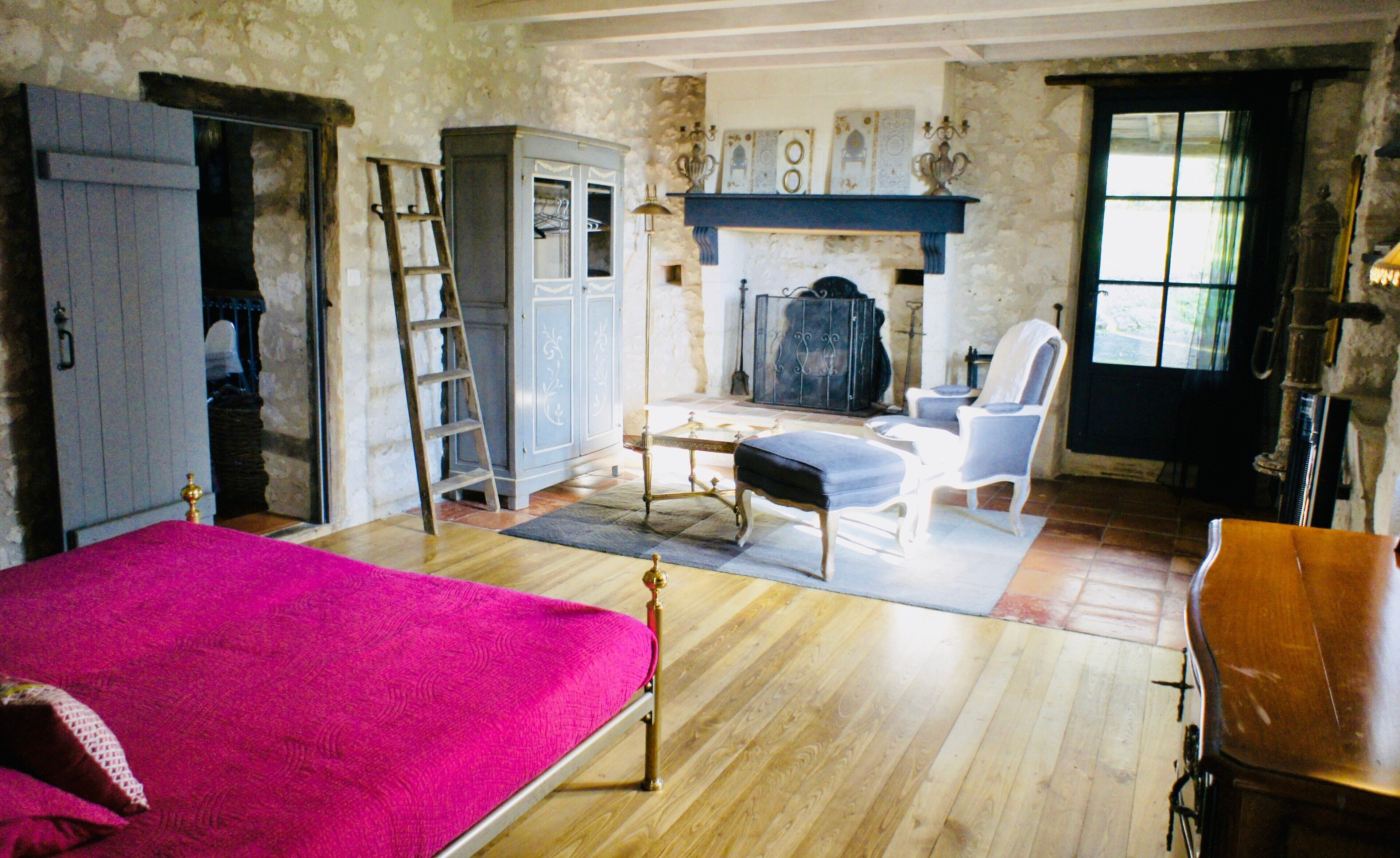 熨斗/熨衫板、Wi-Fi、床單