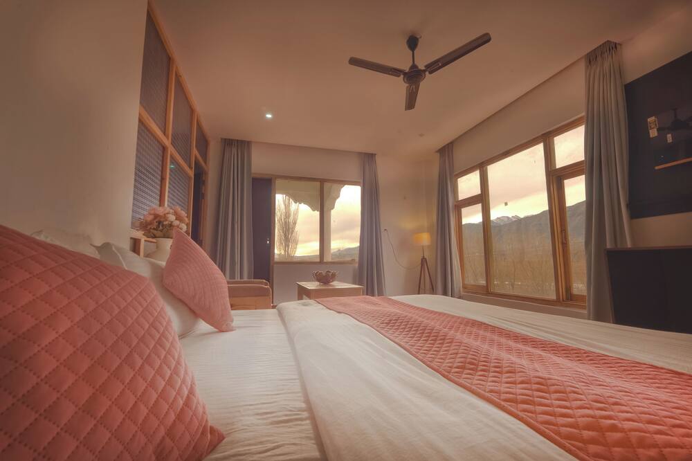 Indus Serenity Retreat – Balcony Rooms | Offbeat Leh Stay