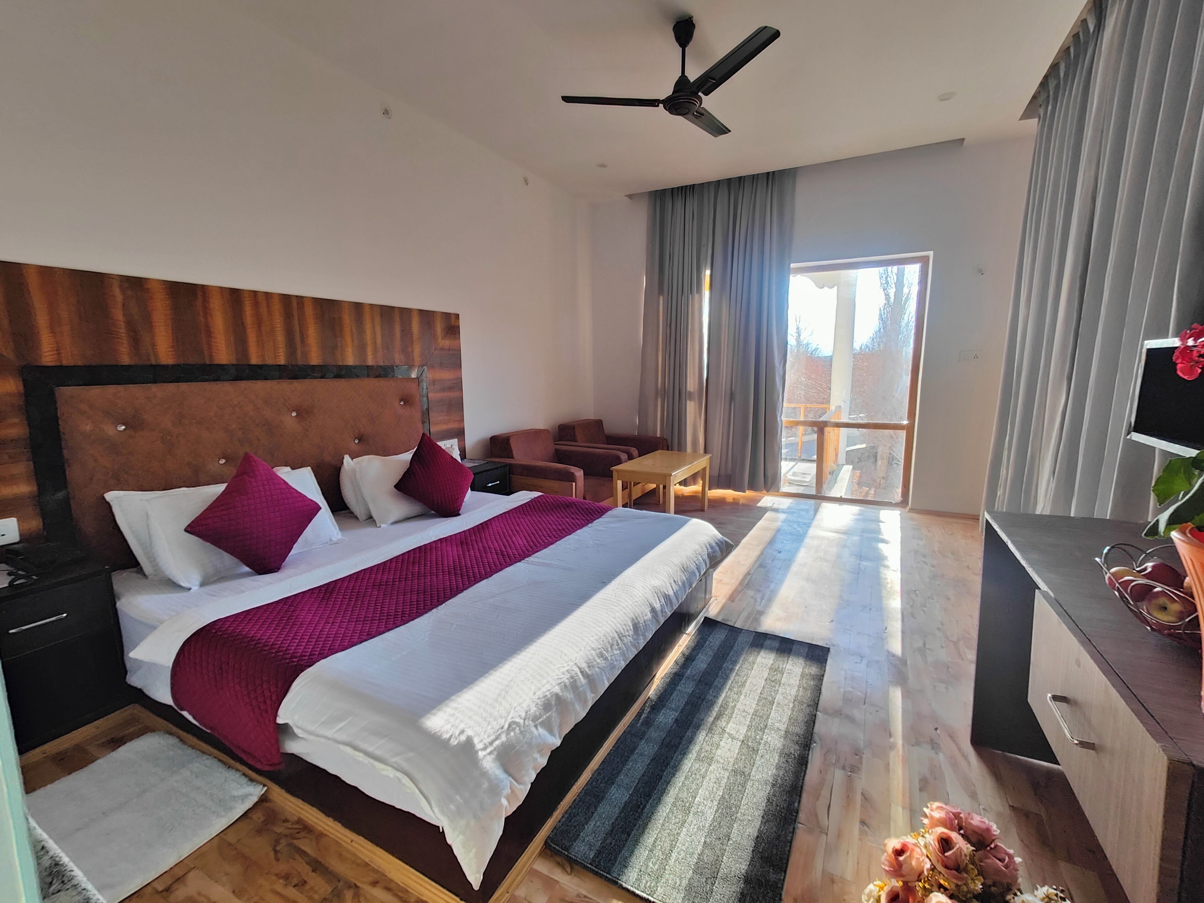 Quarto luxo, vista para o rio | Wi-Fi de cortesia