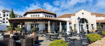 Front Line Golf Luxury | Private Retreat & Course Views