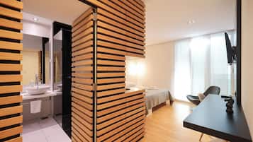 Escritorio y wifi gratis