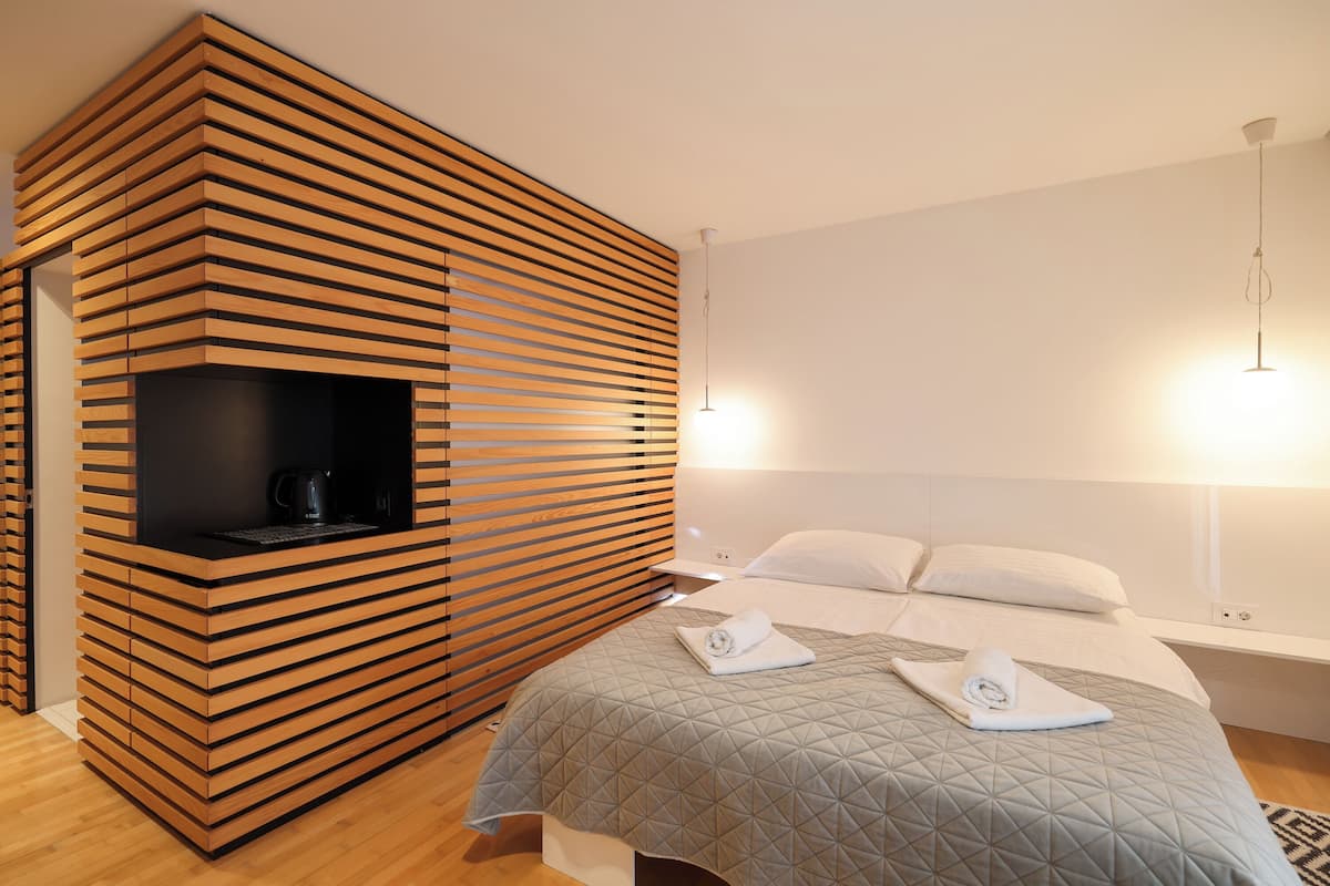 Standard Room, Non Smoking | Desk, free WiFi