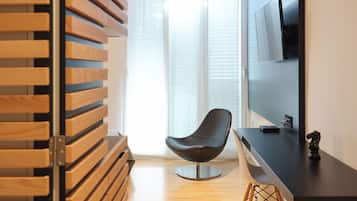 Standard Room, Non Smoking | Interior