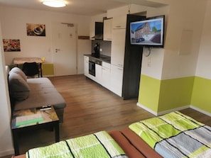 Apartment, Garden View | Desk, soundproofing, free WiFi - Pitlane Apartments by corents (Herresbach)