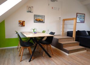 Departamento, vista al jardín | Restaurantes