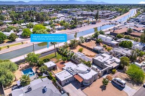 Exterior - Chic Central Phoenix Retreat - Walk to Arts & Eats in Historic Melrose (Phoenix)