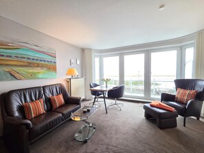 Living area - Residence Dünenweg apartment 7, sea view, sauna, balcony, non-smoking (Cuxhaven)
