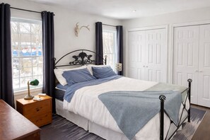 2 bedrooms, WiFi, bed sheets