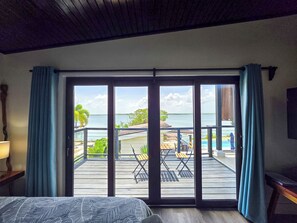 Tallelokero huoneessa, silitysrauta/-lauta, Wi-Fi, vuodevaatteet