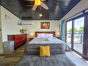 In-room safe, iron/ironing board, WiFi, bed sheets