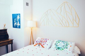 5 bedrooms, desk, iron/ironing board, travel cot - Bois et nature - Atypical contemporary single-storey villa (Auribeau-sur-Siagne)