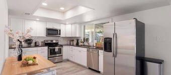 Dive-Ready Private Pool, Patio Paradise, Hot Tub