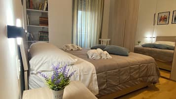 Strykjärn/strykbräda, internet och sängkläder