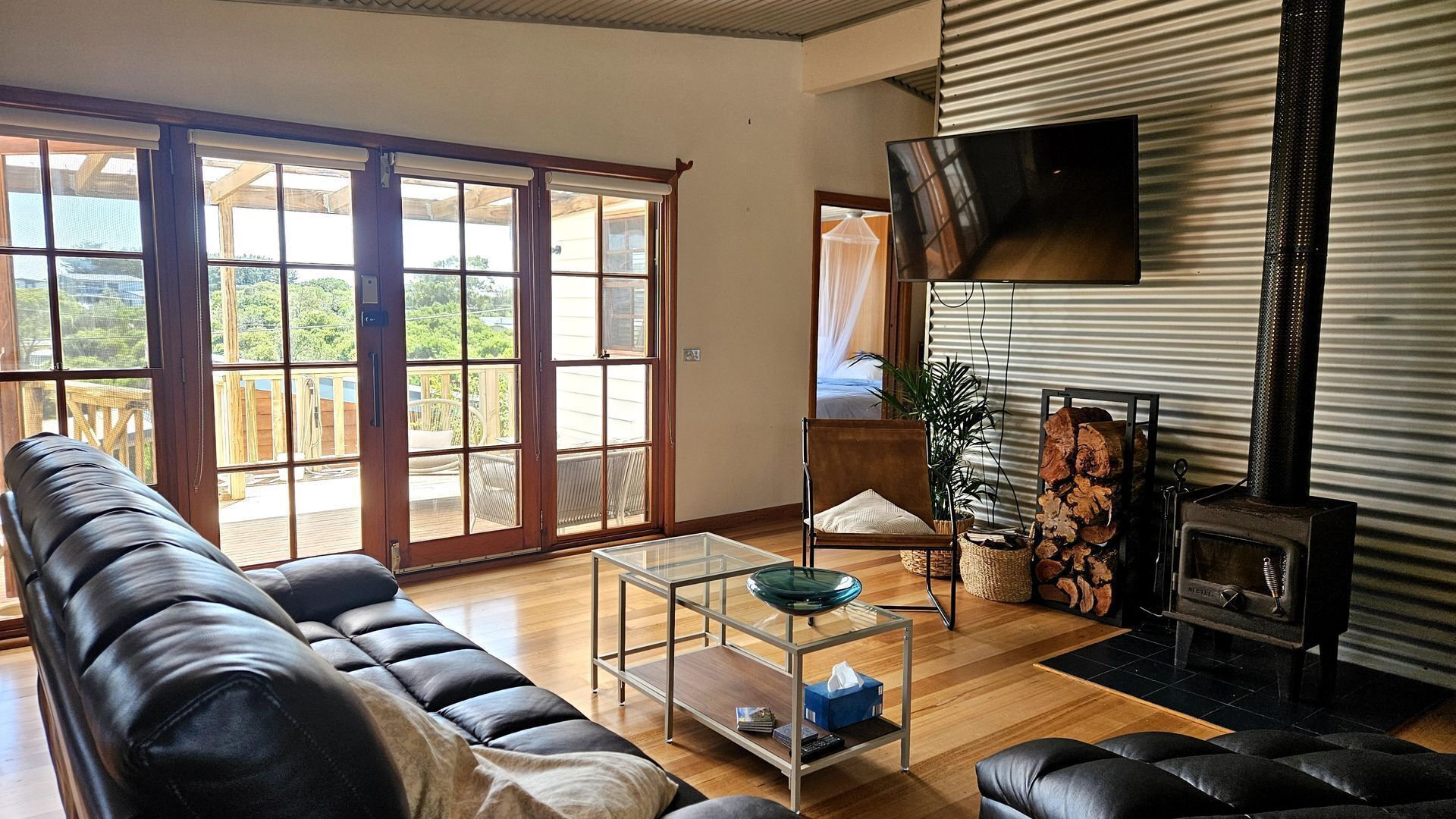 TV, fireplace, stereo