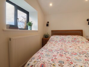 2 개의 침실, 각각 다른 스타일의 인테리어, 각각 다르게 가구 비치, 무료 WiFi