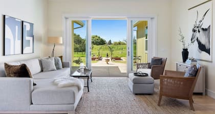 Beautiful & dog-friendly vacation retreat in the heart of Sonoma Country