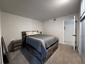 WiFi, bed sheets - Perfect 3-bedroom Town-home in beautiful Sun City - 55+ Age Required (Sun City)