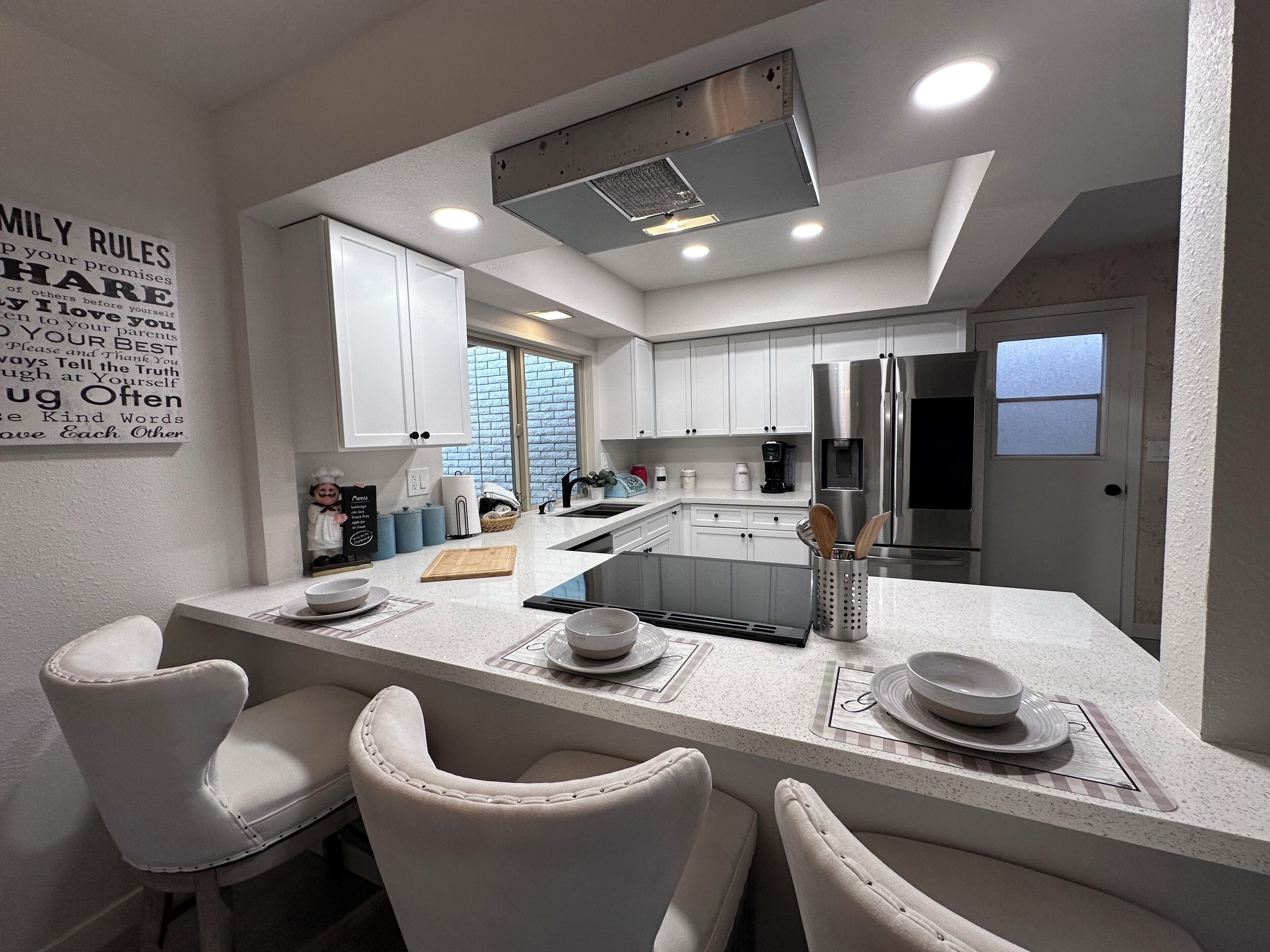 Micro-ondas, fogão, cooktop, lava-louças