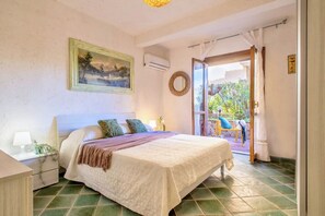 Room - Baia Trilo 5 C11/A1 Apartments (Marinella)