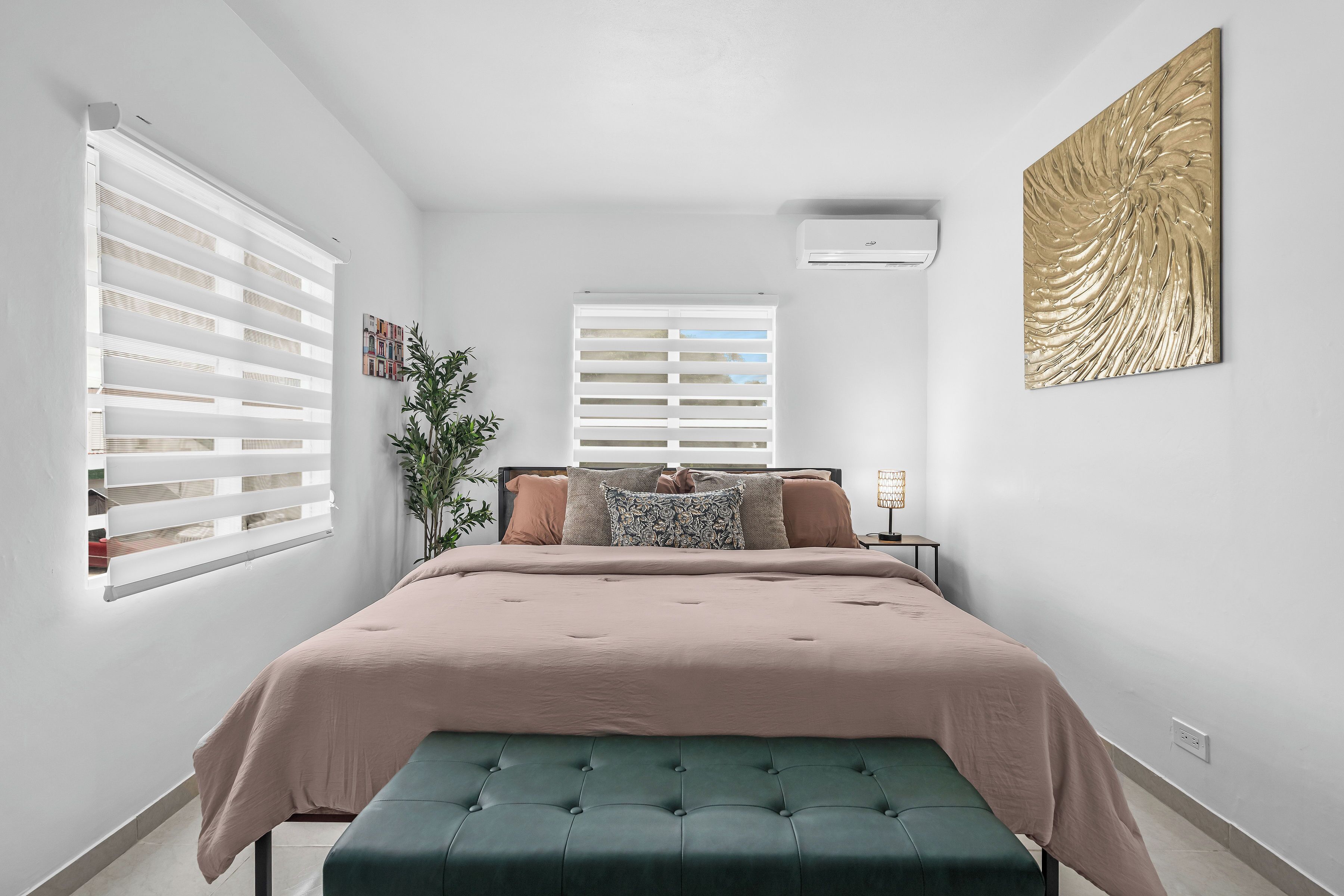 Deluxe Apartment | Free WiFi