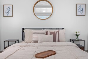 Apartment | Laptop workspace, free WiFi - 63 Bay View by Otium (Catano)
