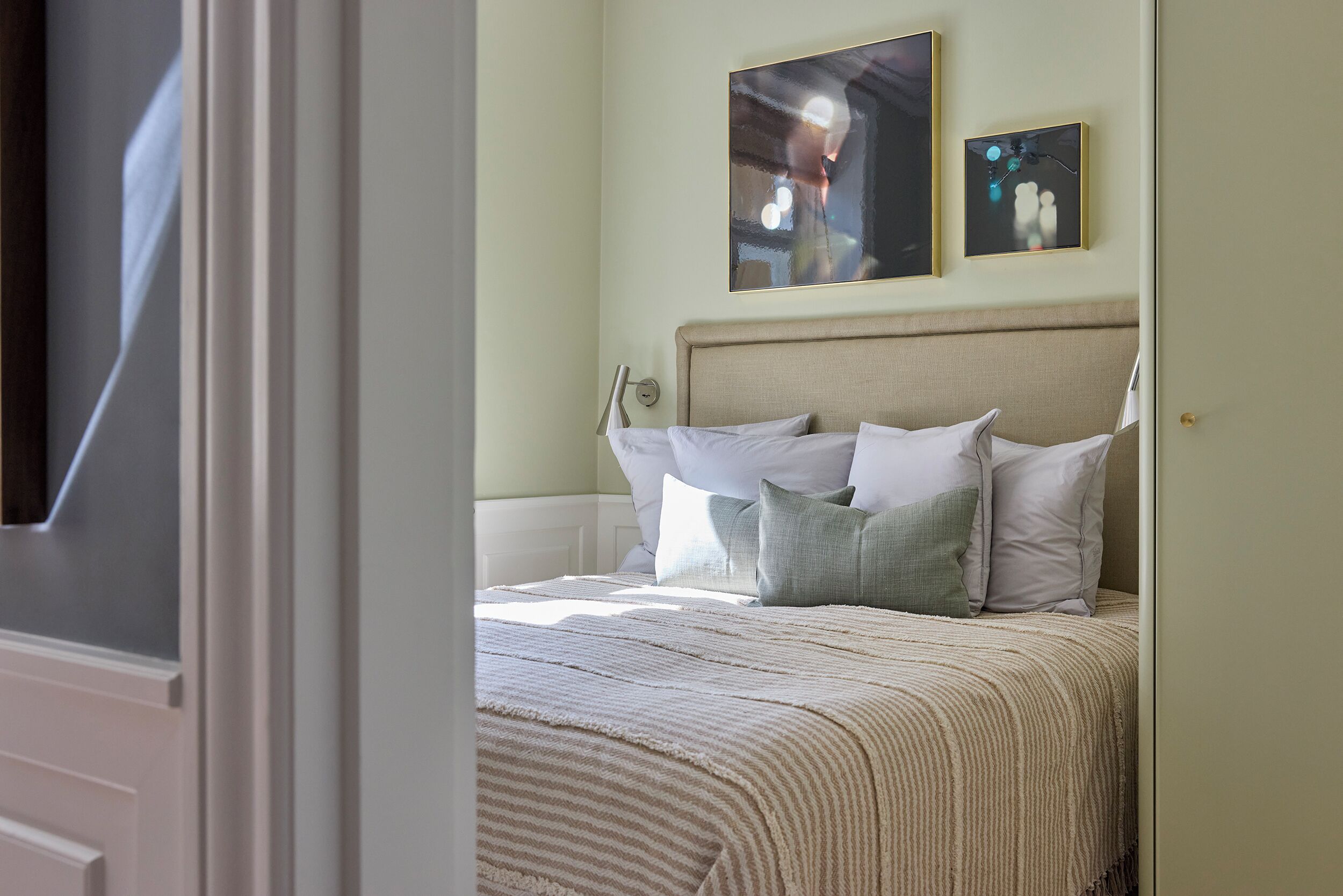 Deluxe appartement, uitzicht op stad | Een kluis op de kamer, verduisterende gordijnen