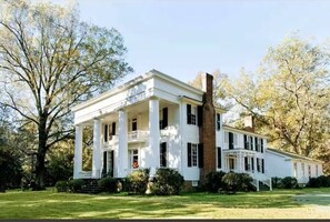 Exterior - Dubose room at Chantilly bed & breakfast in charming Washington GA (Washington)