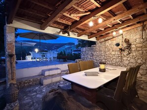Outdoor dining - Apartments Benzia (Marina)