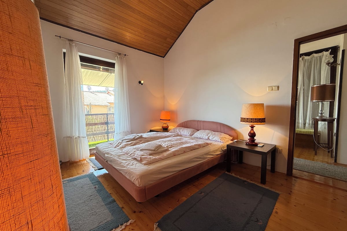 Căn hộ tiện nghi đơn giản, ban công, quang cảnh biển | Truy cập Internet không dây miễn phí