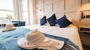 1 bedroom, iron/ironing board, internet, bed sheets