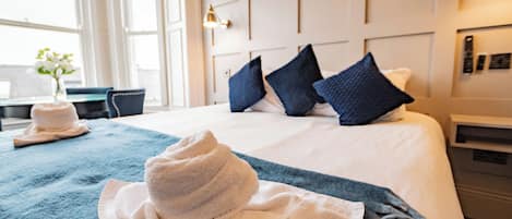 1 bedroom, iron/ironing board, internet, bed sheets