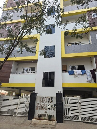 Enjoyable 2-bedroom apartment with AC and stylish in vibrant Hyderabad