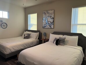 3 bedrooms, iron/ironing board, WiFi, bed sheets - A Bastrop Escape Where Deer Roam & Families Gather - Sleeps Up to 8 (Bastrop)