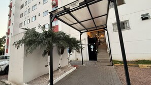 Exterior detail - Apartment in Itajaí - Comfortable, Practical, Strategic Location (Itajaí)