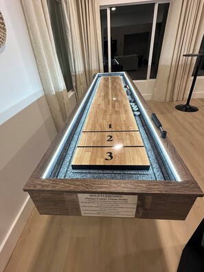 Spielezimmer