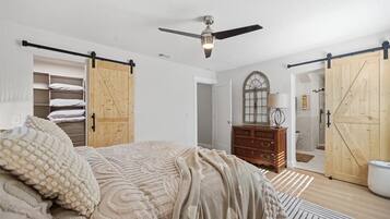 3 bedrooms, free WiFi, bed sheets