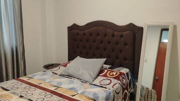 1 chambre, fer et planche Ă repasser, Wi-Fi, draps fournis