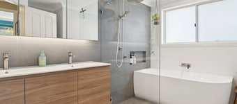 Boater's Retreat - pet friendly, right off the M1