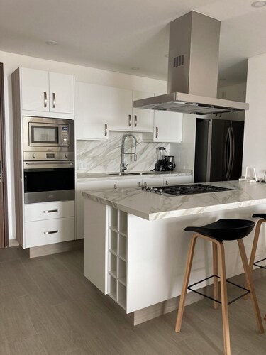 Apartment 15mn from the world cup stadium!