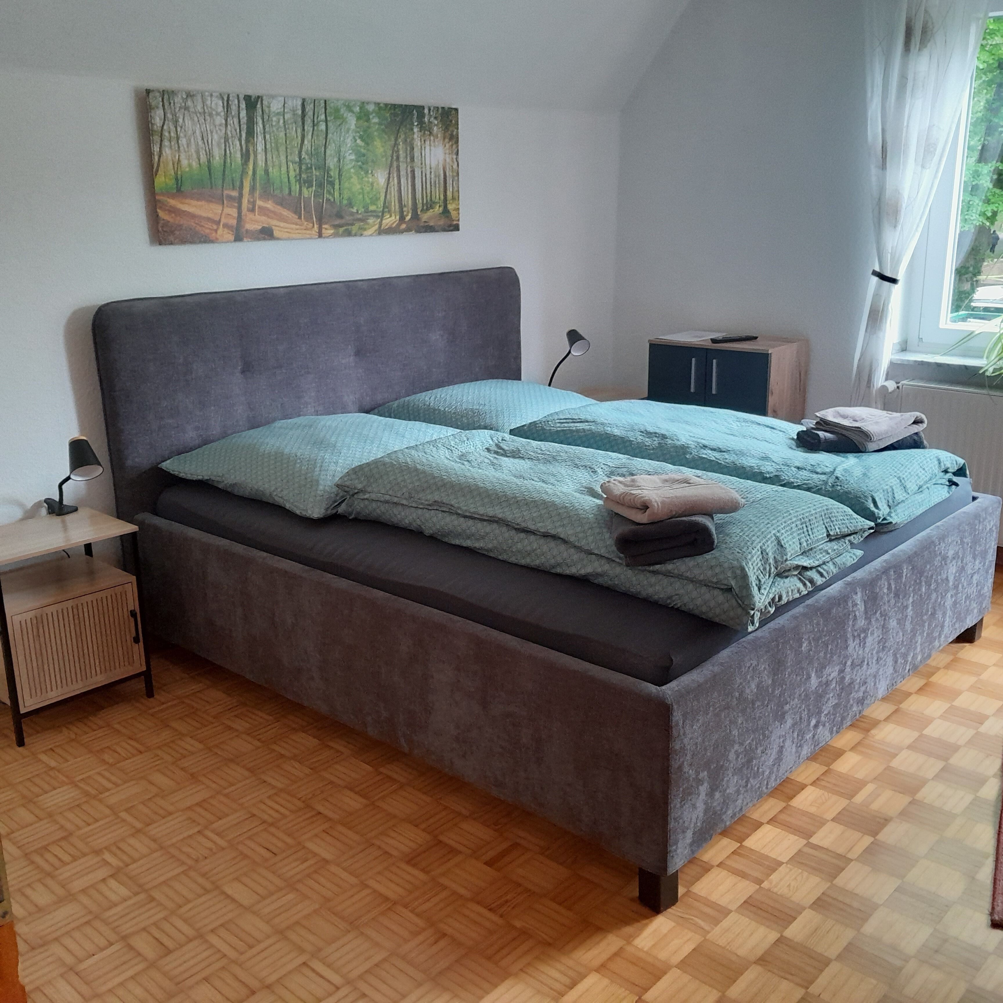4 Schlafzimmer, Reisekinderbett, kostenloses WLAN, Bettwäsche
