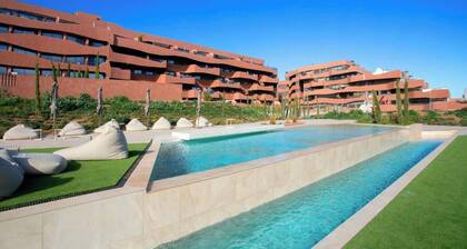 Luxury UCAM Executive | Terrace & High-Speed Wi-Fi