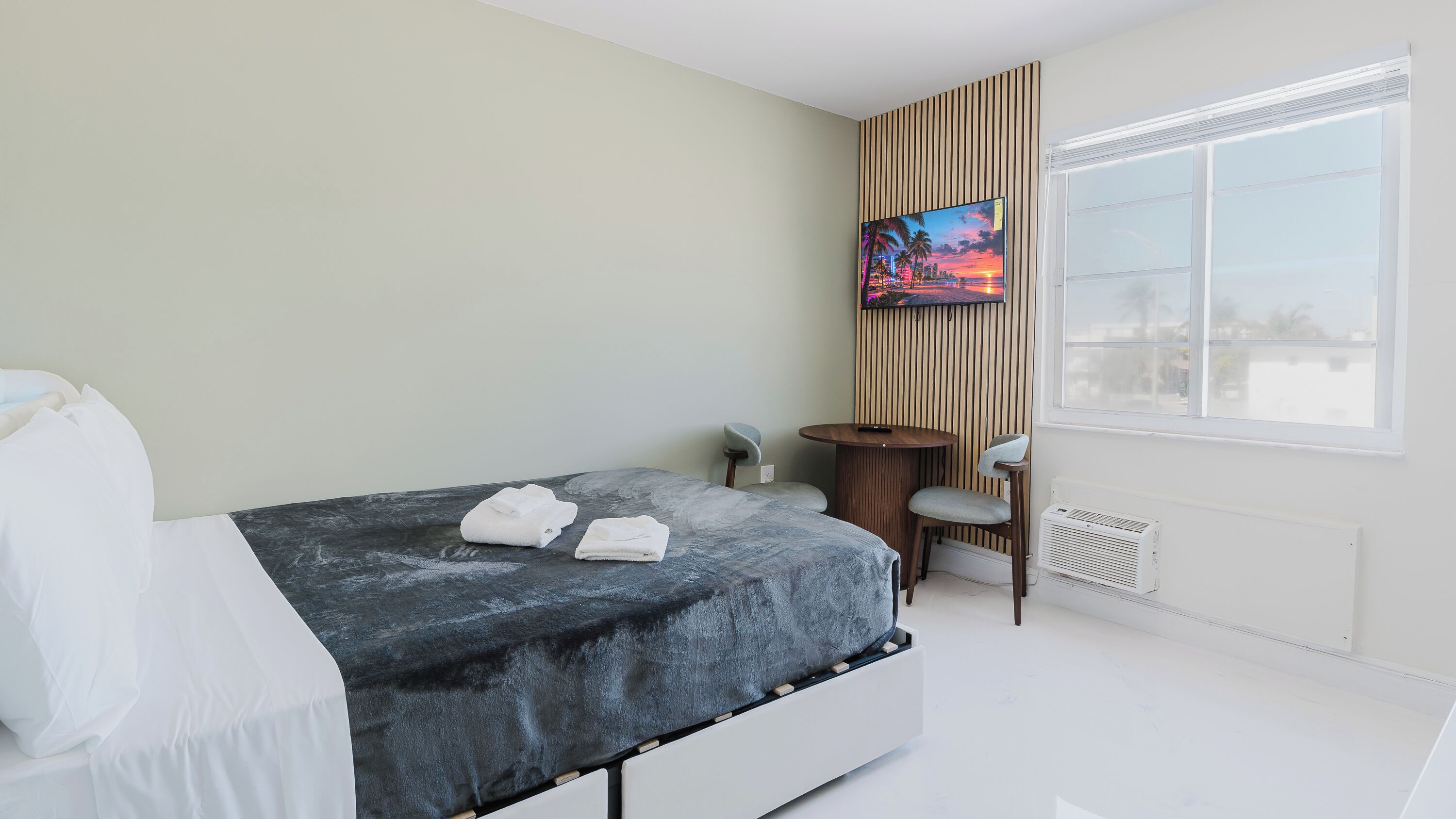 Suite studio Deluxe | Literie hypoallergénique, minibar contenant certains articles gratuits