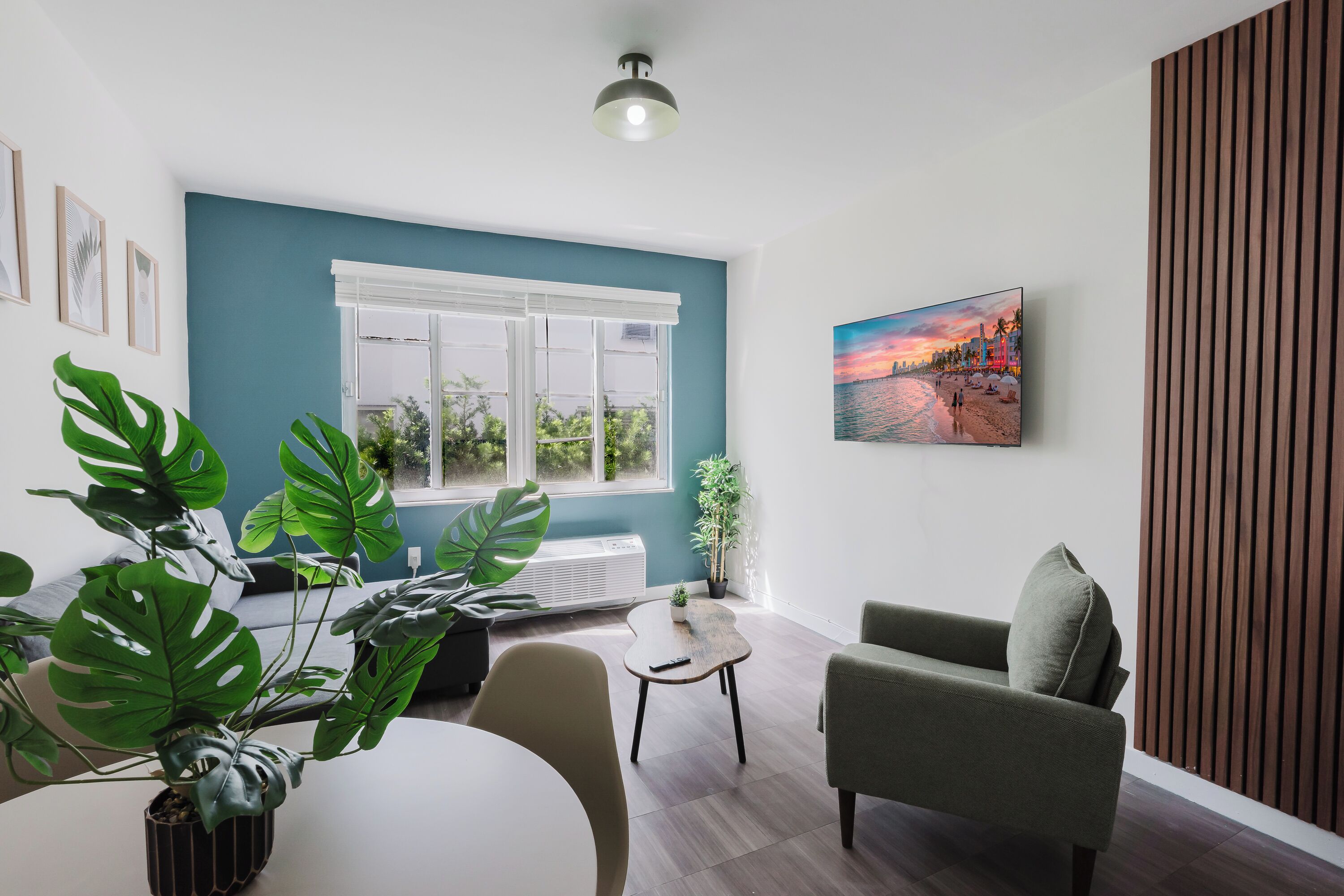 Elite Apartment | Living room