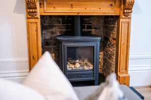 Interior - 6BDR House | Sleeps 16 | Group Friendly (Manchester)