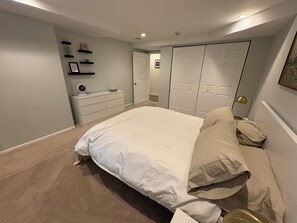 2 bedrooms, WiFi, bed sheets