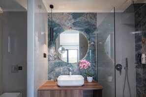 Bathroom - Lapis Nera Villas  (Psari Forada)