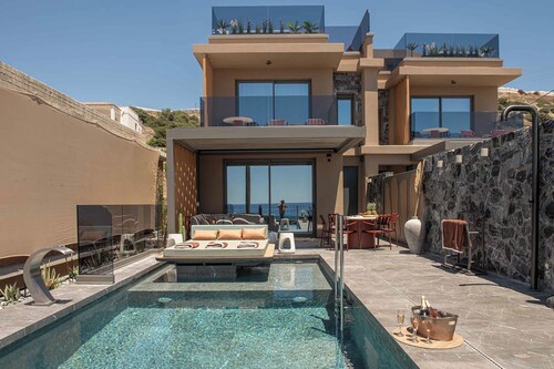 Lapis Nera Villas 