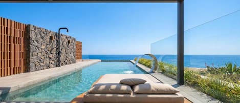 Beach/ocean view