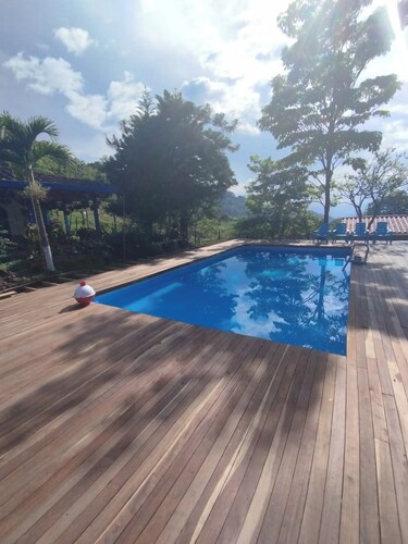 Beatiful finca in Venecia Pool Amazing views