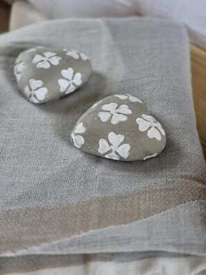 Superior Double Room, Garden View | Miscellaneous - La Ferme de la Cour (Herbeumont)